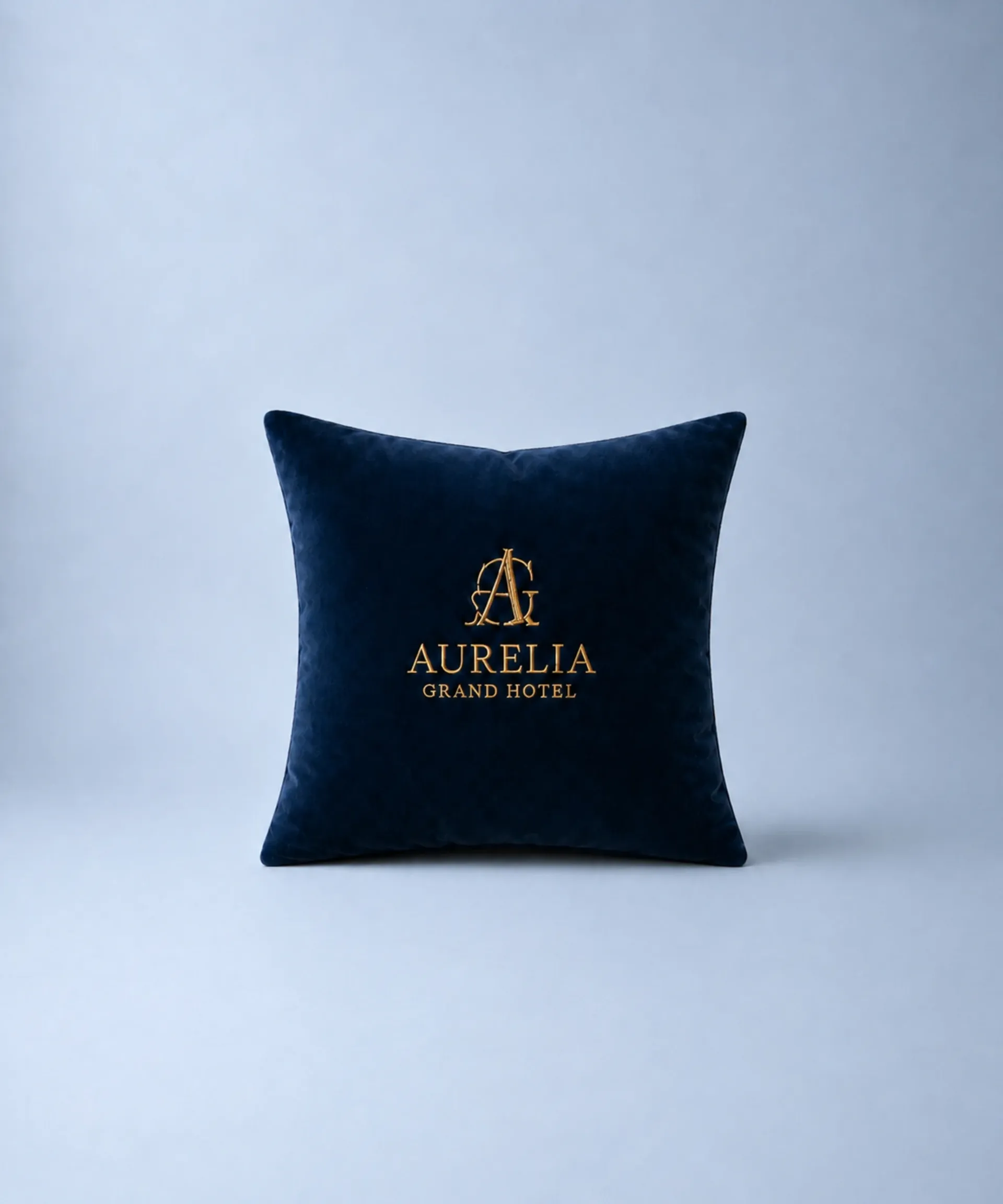 Poduszka dekoracyjna z logotypem